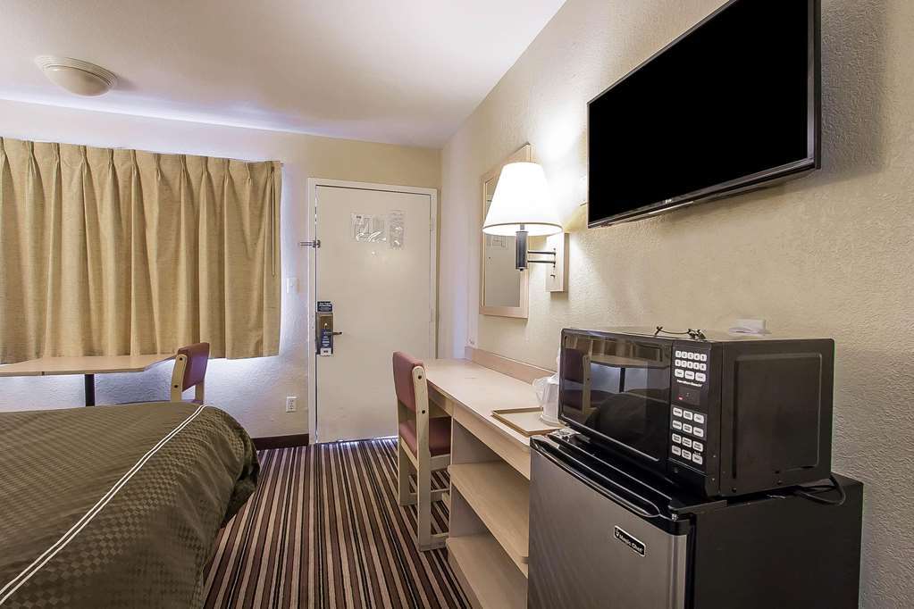 Rodeway Inn Memphis Habitación foto